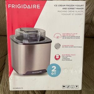 NIB Fridgidaire Ice Cream Maker